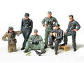 TAMIYA 35201 GERMAN TANK CREW AT REST  1/35 SCALE