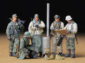 TAMIYA 35212 GER.SOLDIERS AT FIELD BRIEFING  1/35 SCALE
