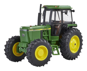 BRITAINS 43364 JOHN DEERE 4450 TRACTOR 1/32 SCALE