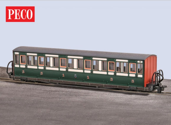 PECO GR-621A FR Short 'Bowsider' Bogie Coach - Early Preservation - Green 19 OO9 SCALE