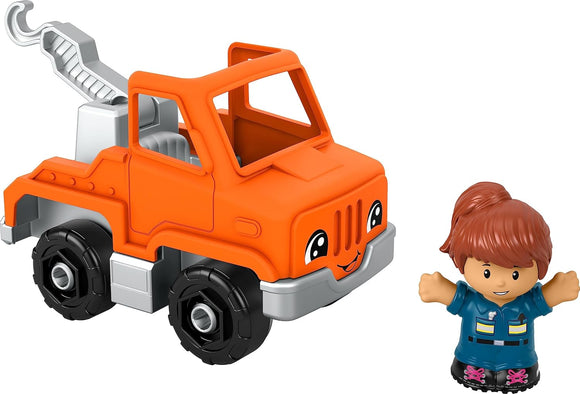 FISHER PRICE HNJ29 LITTLE PEOPLE TOW TRUCK AND FIGURE