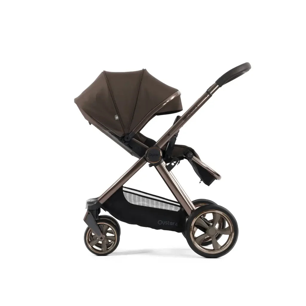 Oyster 4 Luxury Travel System In Chocolate Velvet