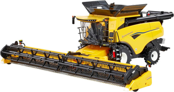 BRITAINS 43332 NEW HOLLAND COMBINE CR9.90 1:32 SCALE