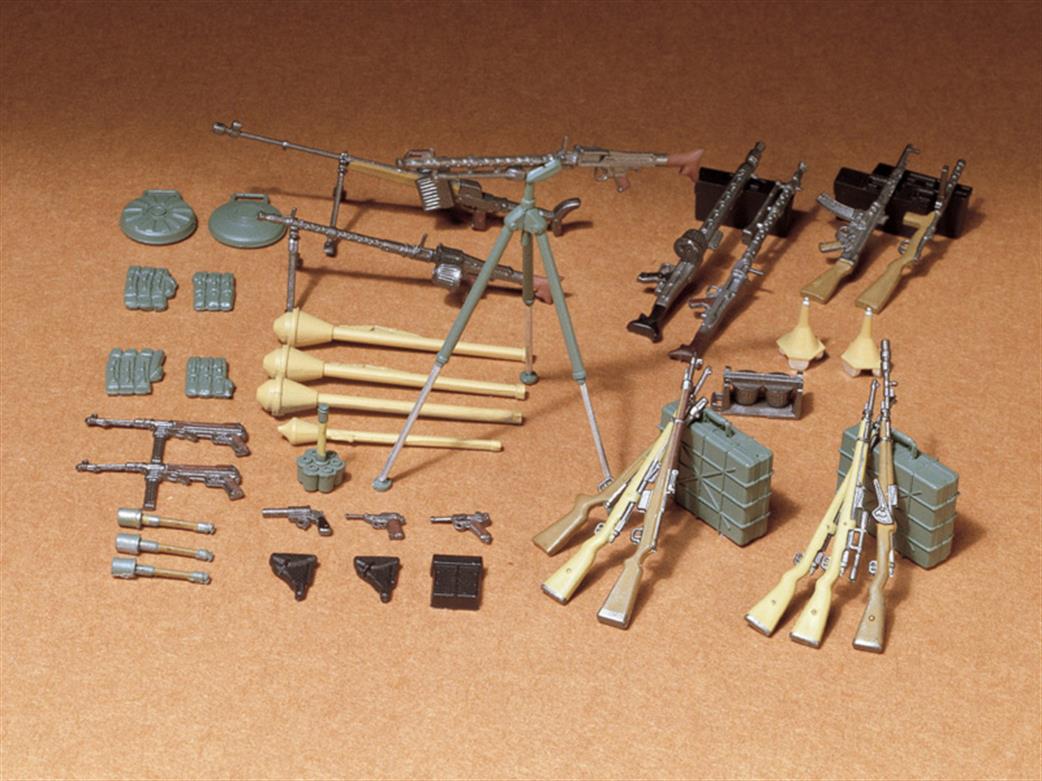 TAMIYA 35111 German Infantry Weapons Set  1/35 SCALE