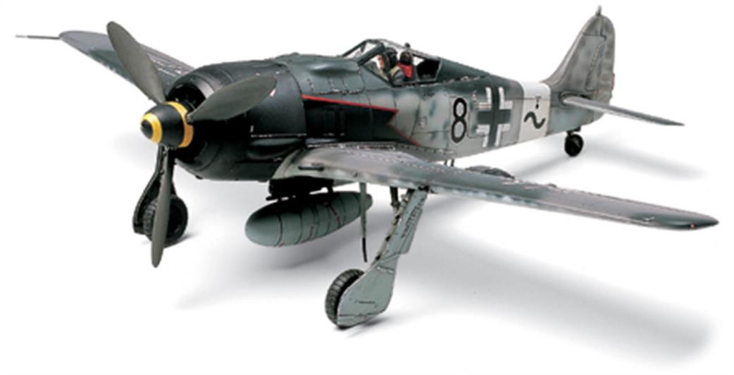 TAMIYA 61095 FOCKE-WULF FW190 A-8/A-8 R2   PLASTIC AIRCRAFT KIT 1:48 SCALE