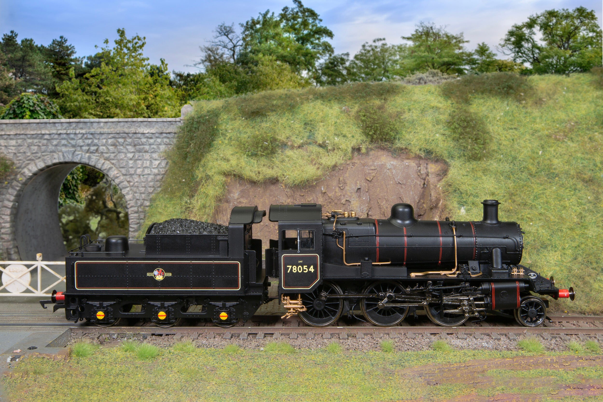 Hornby R3981 BR, Standard 2MT, 2-6-0, 78054 - Era 5