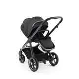 Oyster 3 Luxury Travel System In Carbonite on NEW Gunmetal Chassis