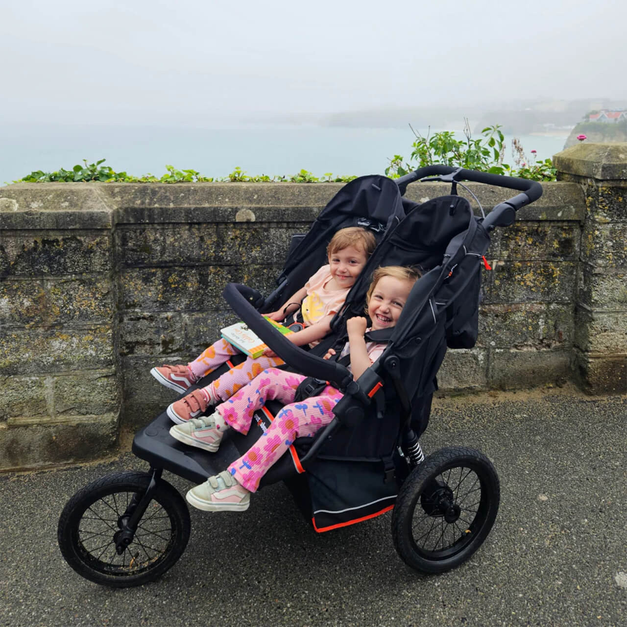 Out n About Nipper Double V6 PLUS Summit Black