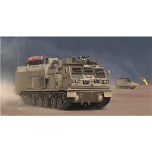 TRUMPTER  01063 US Army M4 Command & Control Vehicle (C2V)  1/35 SCALE