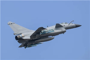 TRUMPETER 01698 Chinese Air Force PLAAF J-10C Vigorous Dragon Combat Aircraft  1/72 SCALE