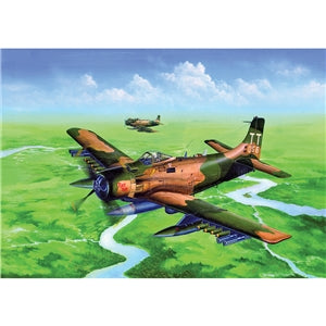 TRUMPETER  02254 US Navy A-1J AD-7 Skyraider Attack Aircraft 1/32 SCALE