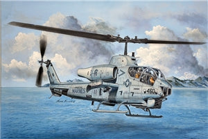 TRUMPETER 05117  US Army AH-1W Super Cobra Attack Helicopter 1/48 Scale