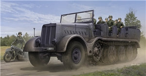 TRUMPETER  09575  German Army SdKfz 9 18t Heavy Half-Track Artillery Version   1/35 SCALE