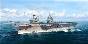 TRUMPETER 06751 Royal Navy HMS Queen Elizabeth R08 Aircraft Carrier  1/700 SCALE
