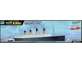 TRUMPETER 03719 TITANIC 1/200 SCALE
