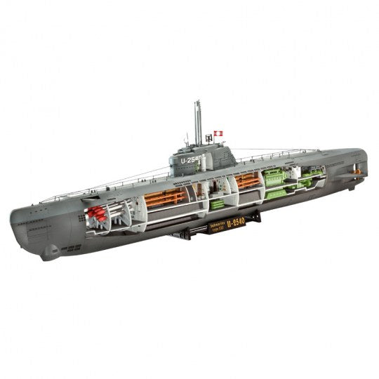 Revell 05078 German Submarine Type XXI with Interior