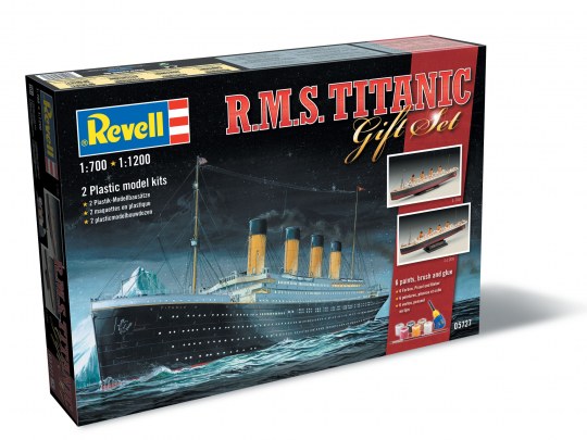 Revell 05727 Gift Set - R.M.S. Titanic (1:1200 & 1:700)