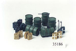 TAMIYA  35186 GERMAN FUEL DRUM SET 1/35 SCALE