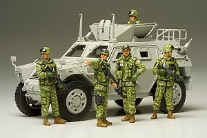 TAMIYA 35276 JGSDF IRAG HUMANITARIAN ASSISTANCE TEAM 1/35 SCALE