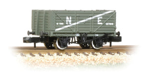 GRAHAM FARISH 377-090 7 PLANK END DOOR  WAGON NE GREY N GAUGE WAGON