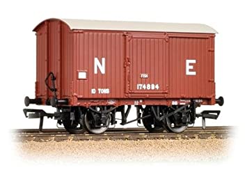 BACHMANN  38-575A 10T FISH VAN LNER BROWN