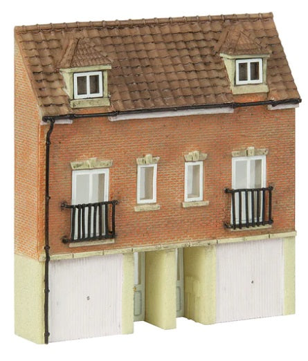 GRAHAM FARISH  SCENECRAFT 42-218 LOW RELIEF MODERN TOWN HOUSES N GAUGE