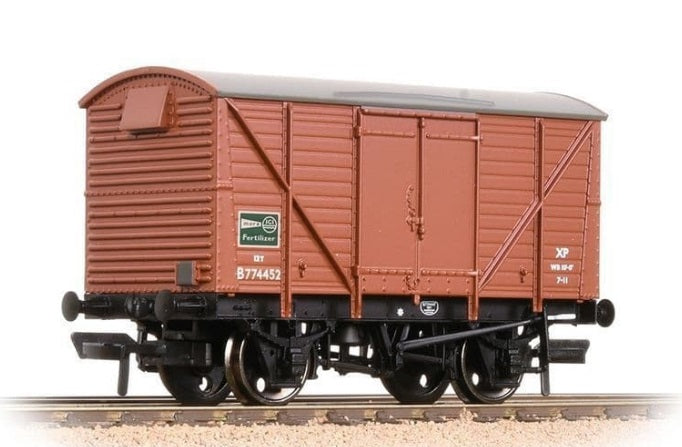 BACHMANN 38-230 BR 12 TON VENTILATED VAN BR BAUXITE EARLY ICI FERTILIZER LABEL