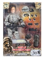 WORLD PEACEKEEPERS 74711 AIRBORNE INFANTRYMAN ACTION FIGURE