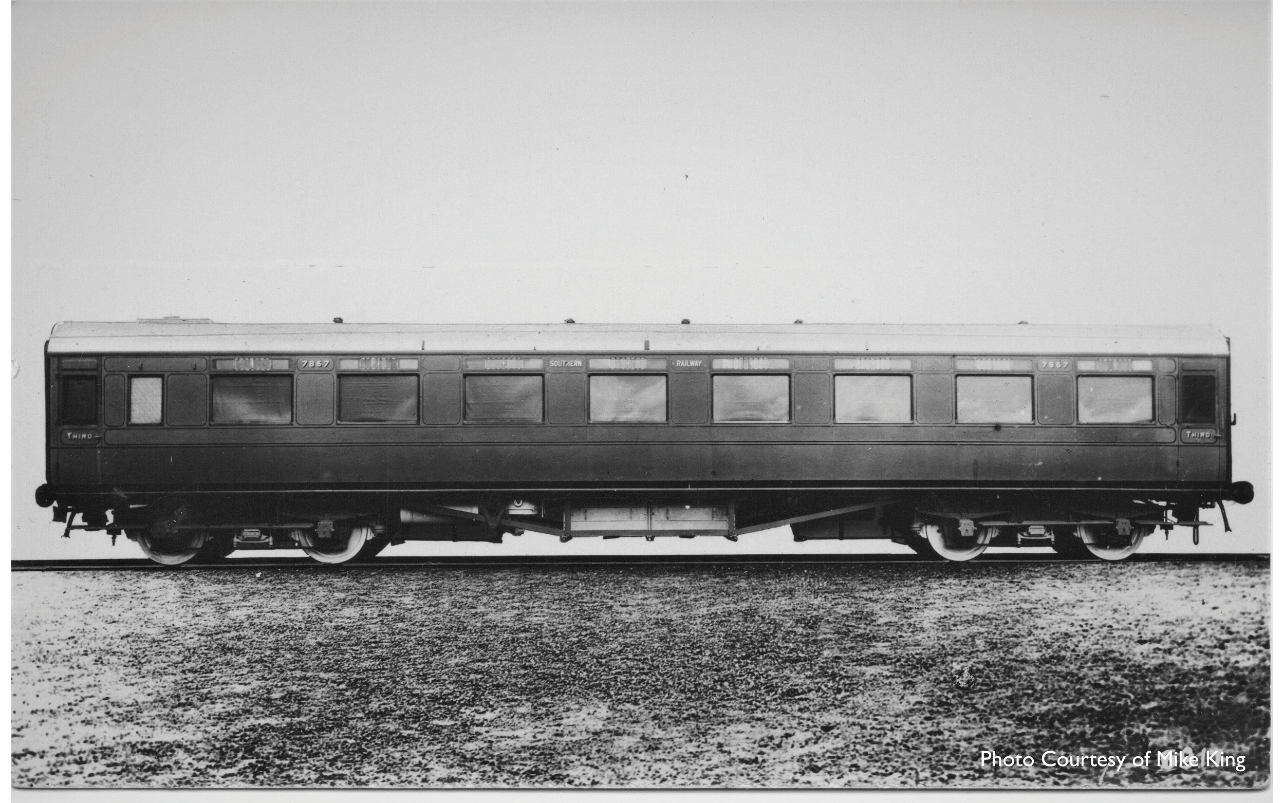 Hornby R40030 Coaches SR  Maunsell Third Class Dining Saloon  7864 - Era 3