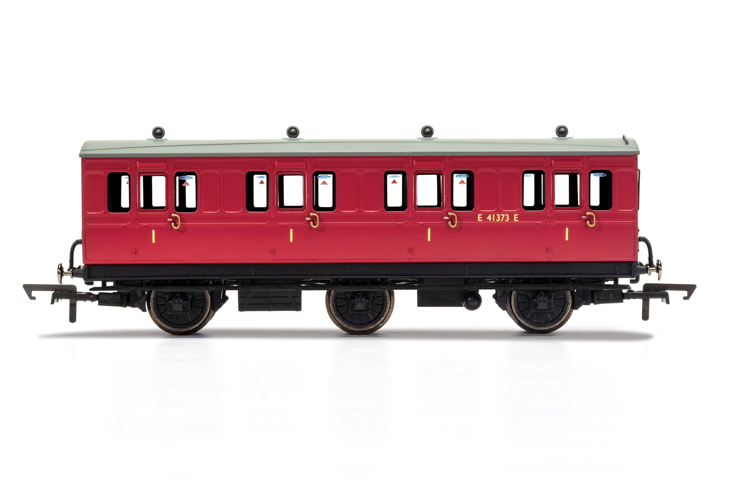 Hornby R40123 Coaches BR  6 Wheel Coach  1st Class  Fitted Lights  E41373 - Era 4