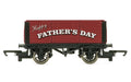 Hornby R6878 Father's Day Plank Wagon - Red