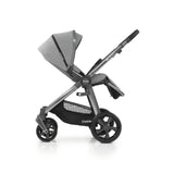 Oyster 3 Luxury Travel System In Moon on NEW Gunmetal Chassis