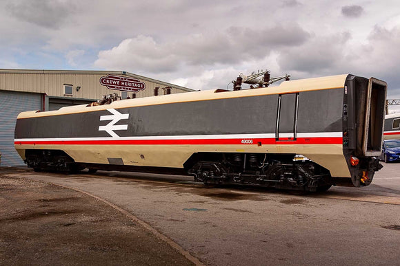Hornby R3948 BR  Class 370 Advanced Passenger Train Non-Driving Motor (NDM)  49004  Era 7