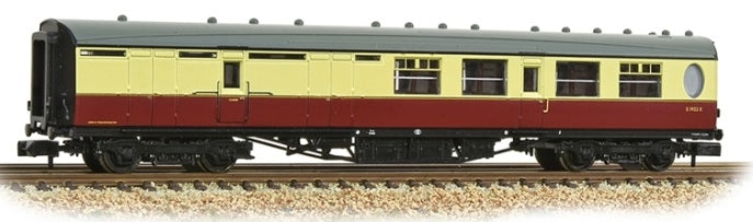GRAHAM FARISH 376-276 THOMPSON BRAKE THIRD CLASS CORRIDOR BR CRIMSON AND CREAM COACH