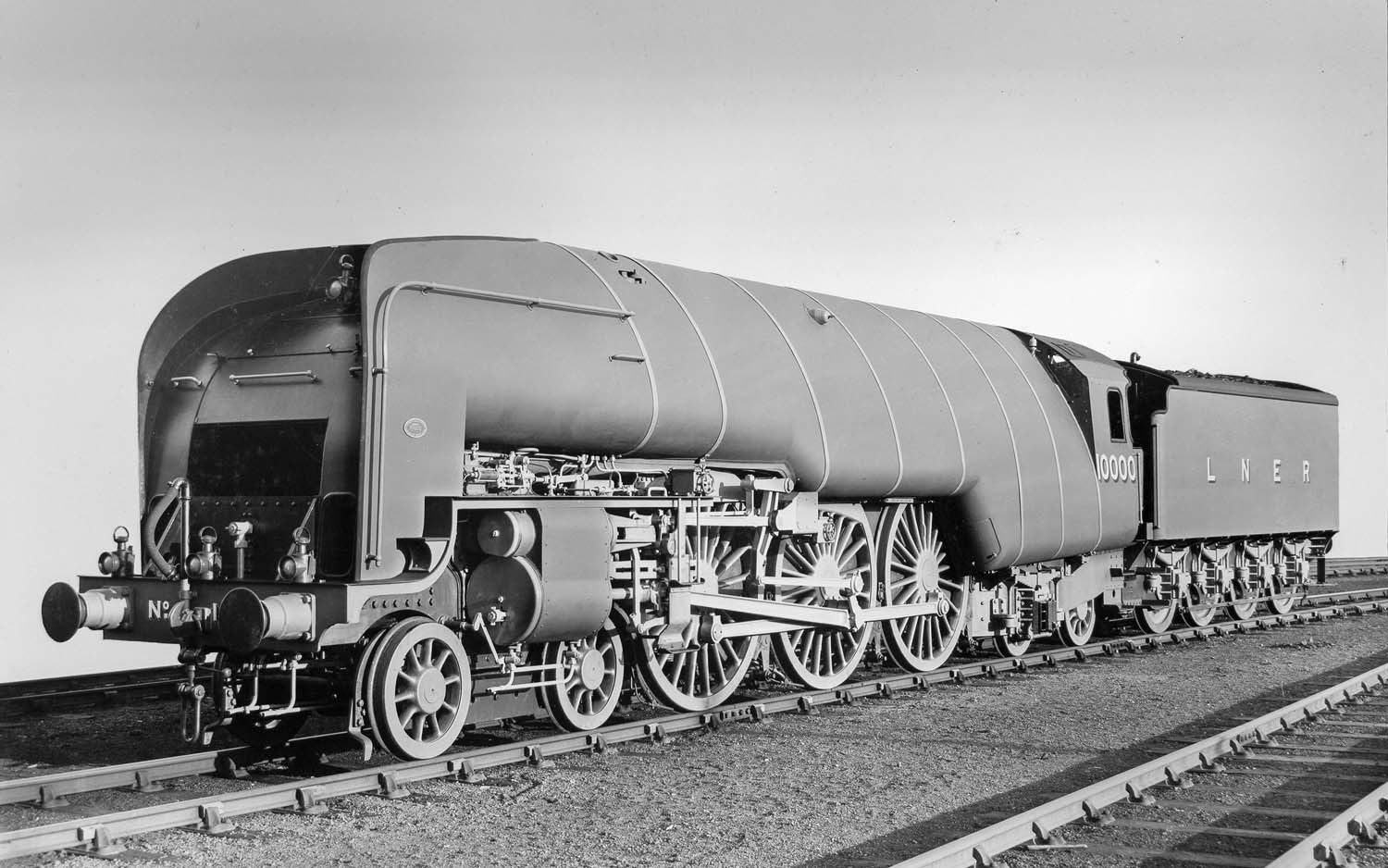 Hornby R3841 LNER  Class W1  Hush Hush   4-6-4  10000  British Enterprise   - Era 3