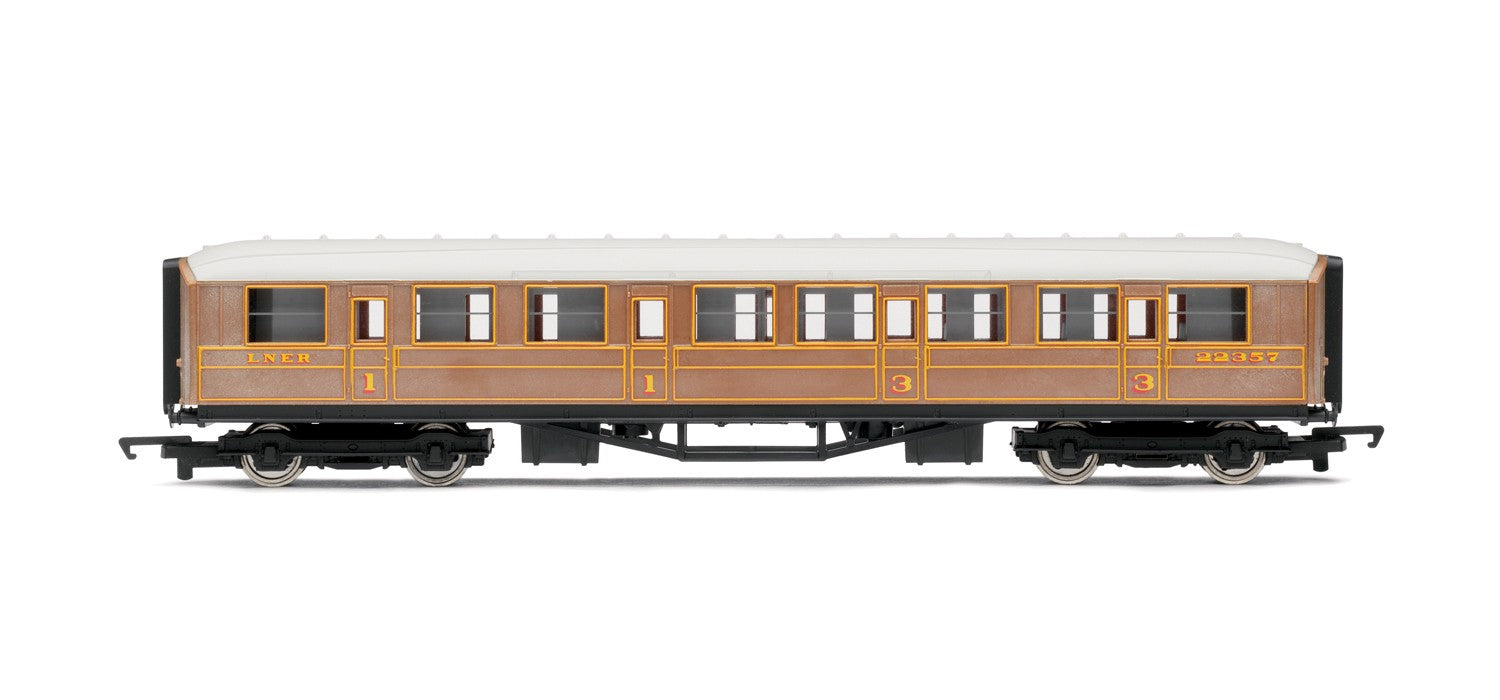 Hornby R4332 LNER  Composite Coach - Era 3