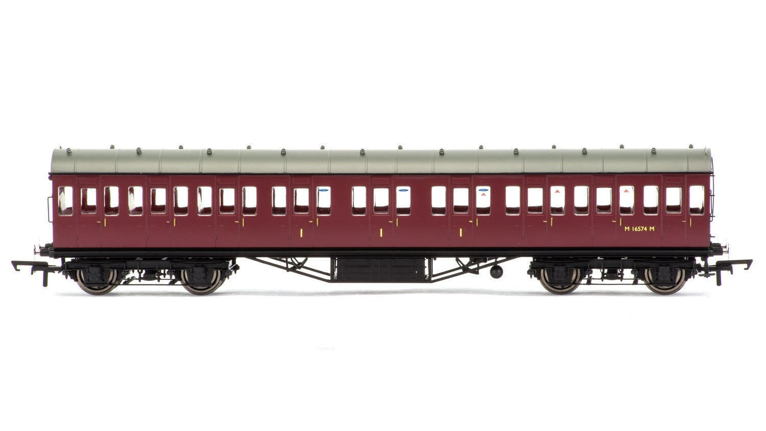 Hornby R4689 BR  57' Stanier Non-Corridor Composite  M16574M - Era 5