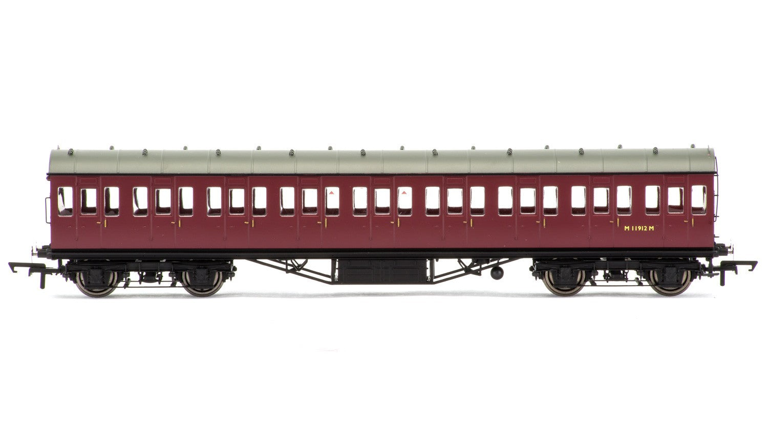 Hornby R4690 BR  57' Stanier Non-Corridor Third  M11912M - Era 5