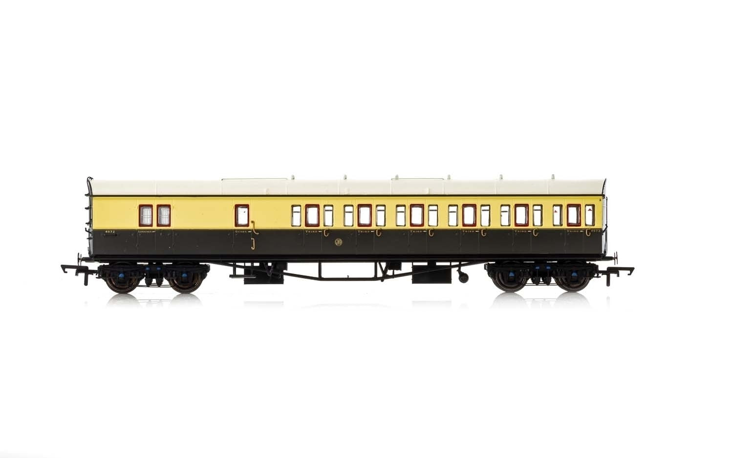 Hornby R4877 GWR  Collett 57' Bow Ended D98 Six Compartment Brake Third (Right Hand)  4972 - Era 3