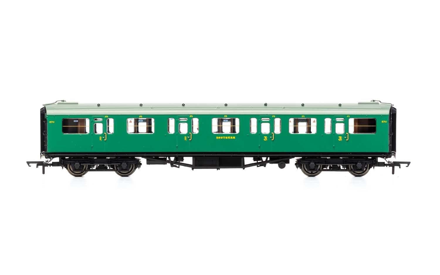 Hornby R4882 SR  Bulleid 59' Corridor Composite  5711 - Era 3