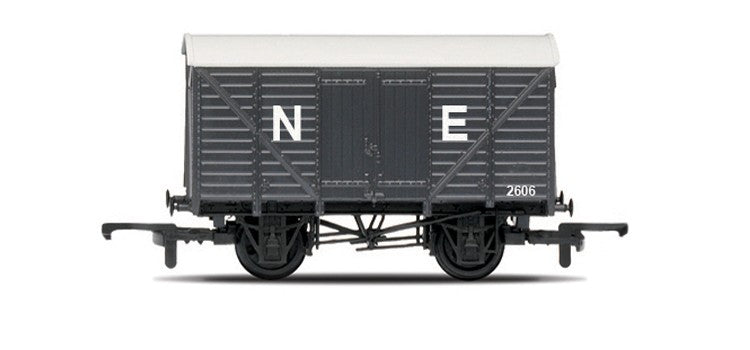 Hornby R6422 North Eastern  Box Van - Era 3