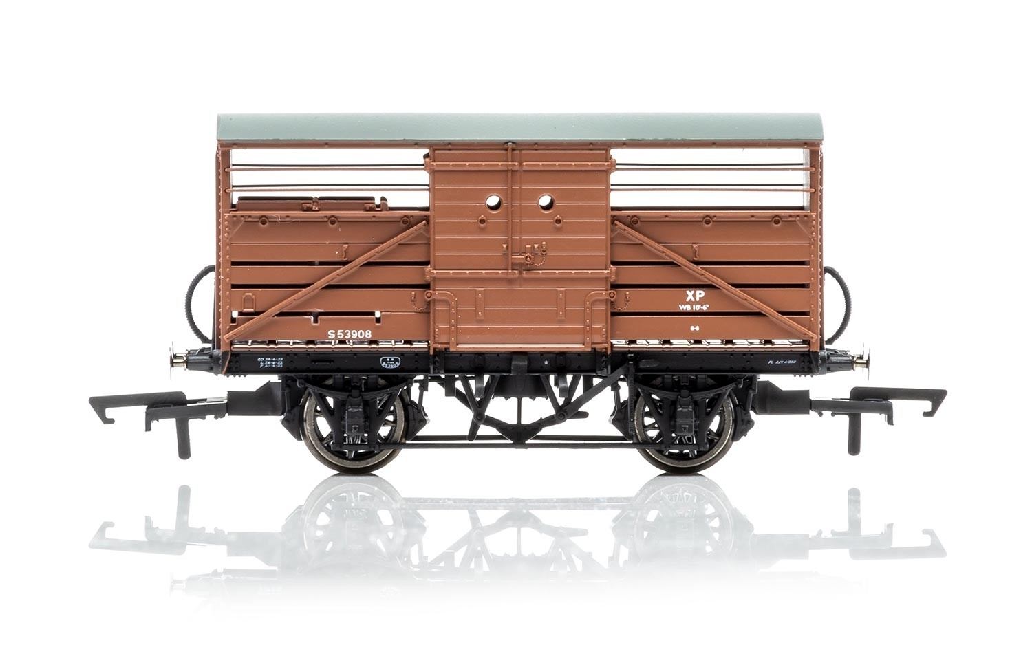 Hornby R6839A Dia.1529 Cattle Wagon  British Railways 553908 - Era 4