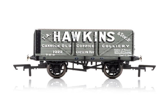 Hornby R6875 7 Plank Wagon  Hawkins 1022 - Era 2