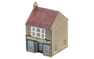 Hornby R9835 The Hardware Store