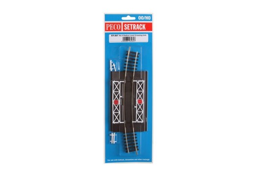 PECO ST-267 CURVED (NO.4 RAD.) LEVEL CROSSING  COMPLETE WITH 2 RAMPS & 4 GATES  OO GAUGE SETRACK CODE 100 ACCESSORIES RIGID UNIT NICKEL SILVER TRACK WOODEN SLEEPERS